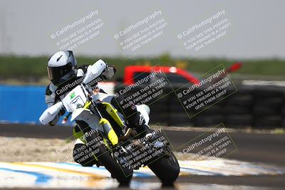 media/Jun-07-2025-TrackDaz (Sat) [[4413525952]]/C Group/1240pm (Turn 1)/